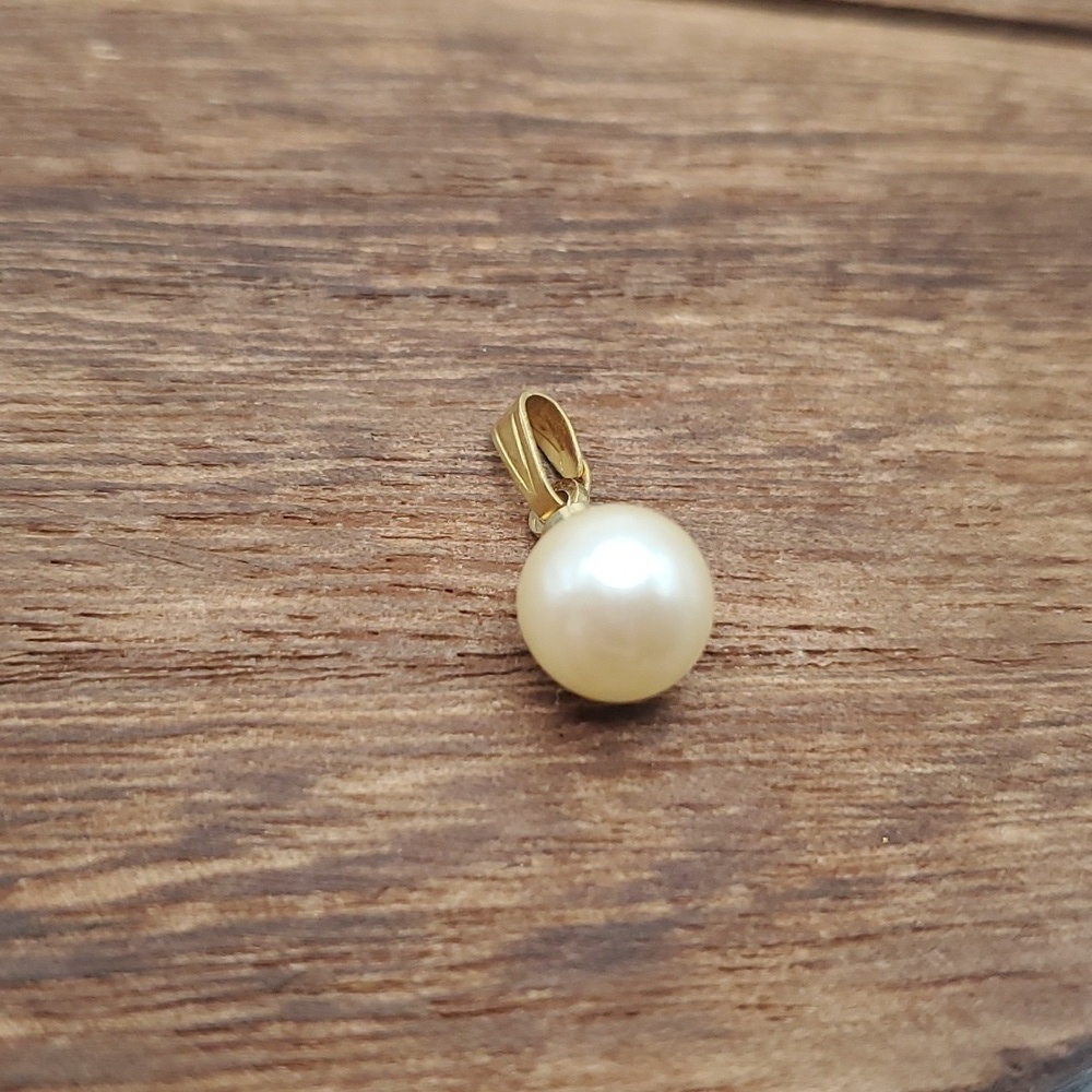 Pearl drip elegance necklace pendant‎